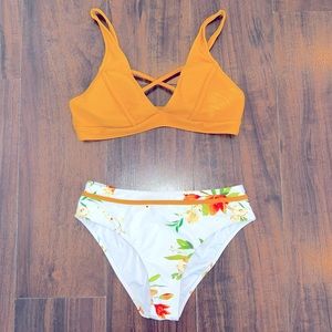 Mustard/Floral Cupshe bikini size large